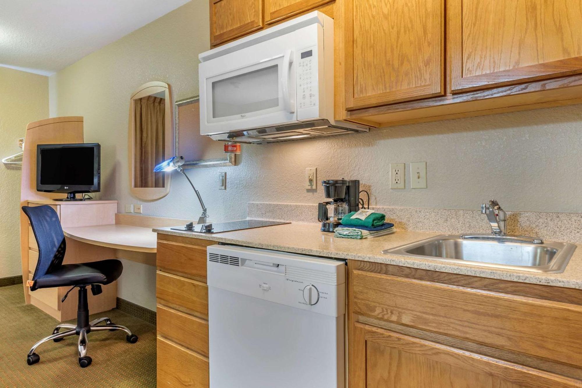 Hotel Birch Hill - 2*